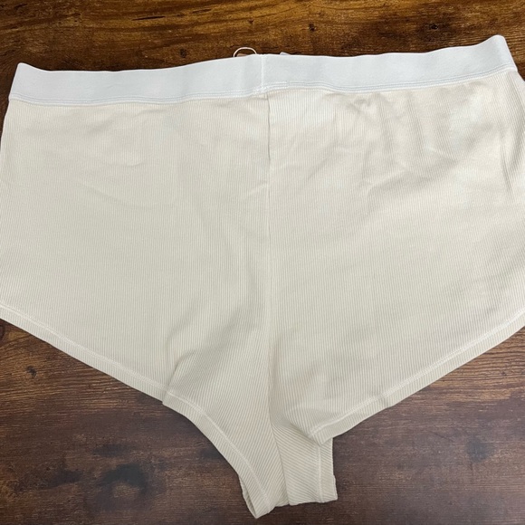 NWT! Skims Cotton Ribbed Shorts Bone Color Sz. 3x - Picture 3 of 4